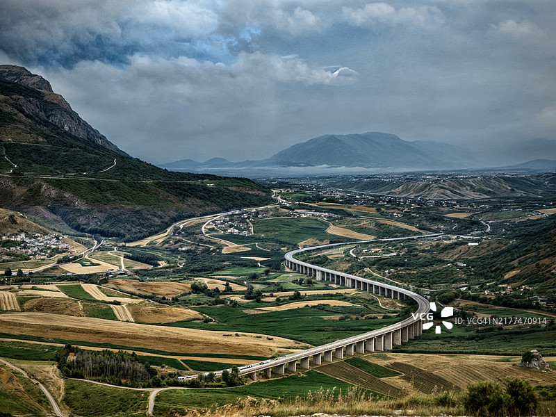 高角度俯瞰意大利西西里岛特拉帕尼的风景与天空图片素材