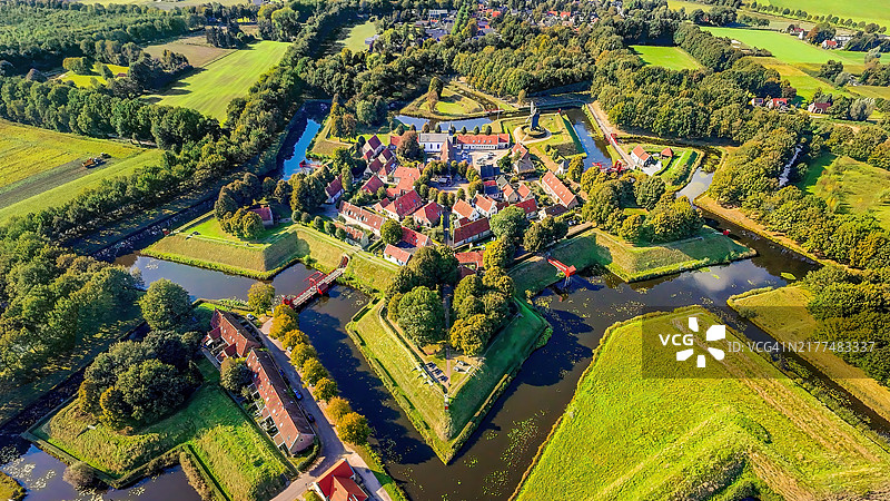 荷兰布尔坦赫堡鸟瞰图图片素材