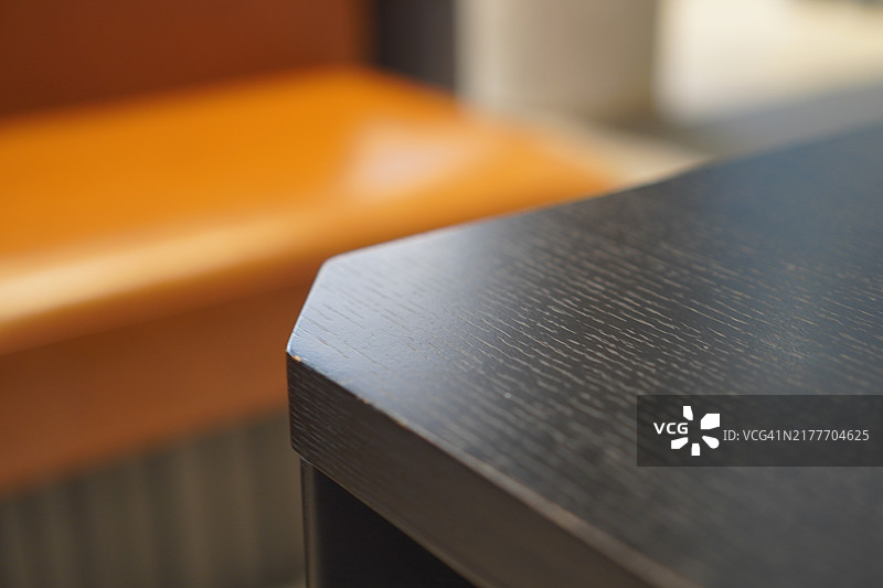 空的深色木桌图片素材