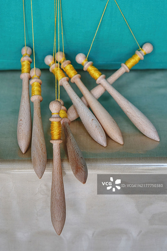 用“Tombolo”制作的梭芯花边图片素材