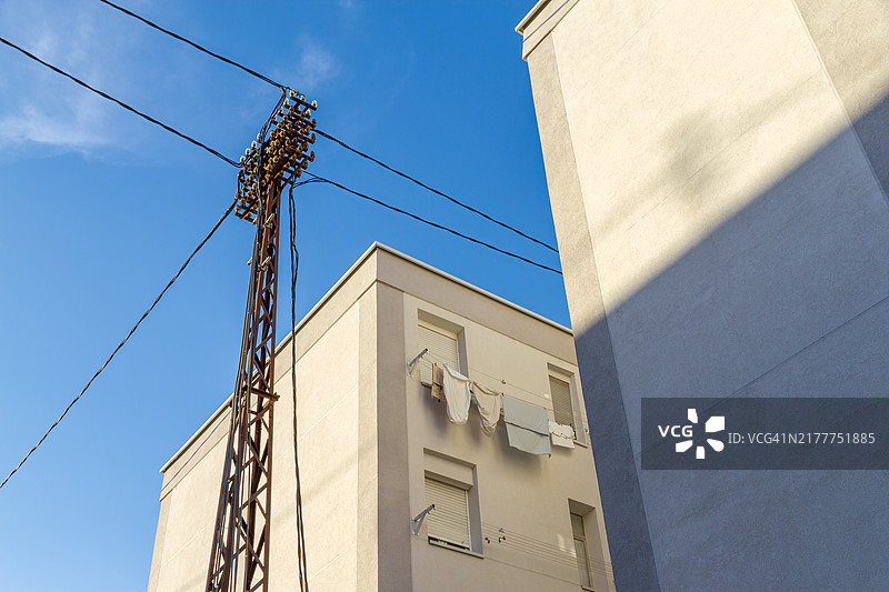 院子里晾晒的衣物图片素材