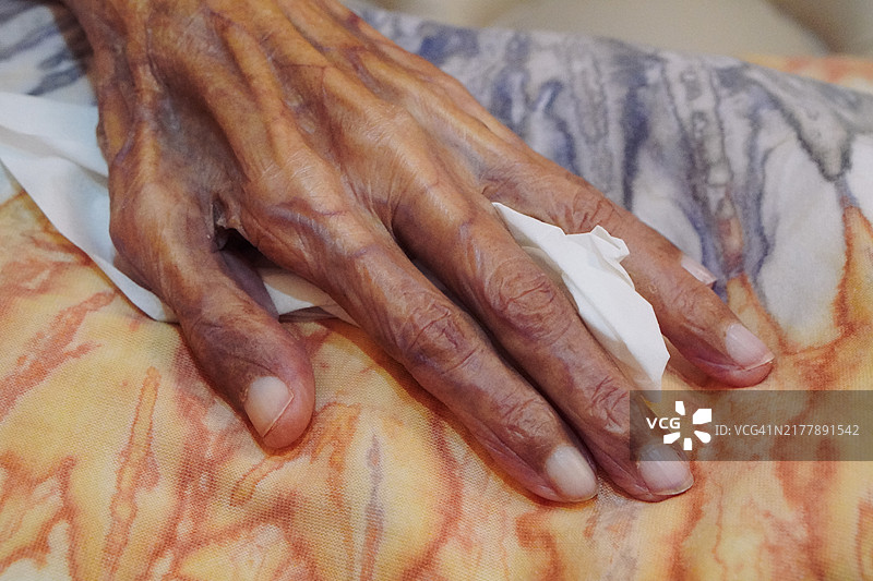 奶奶饱经沧桑的手图片素材