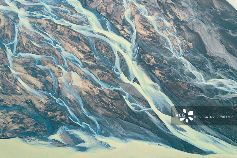 冰岛蓝色冰川河流抽象形状航拍图片素材