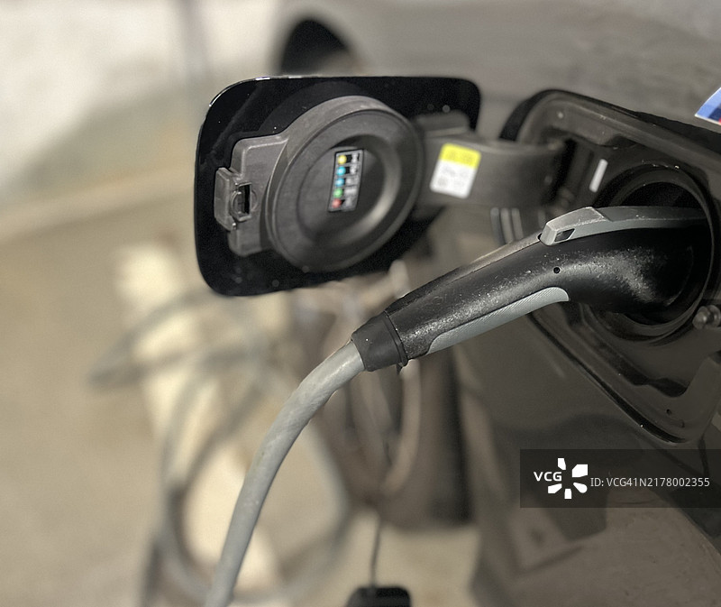 电动汽车充电图片素材