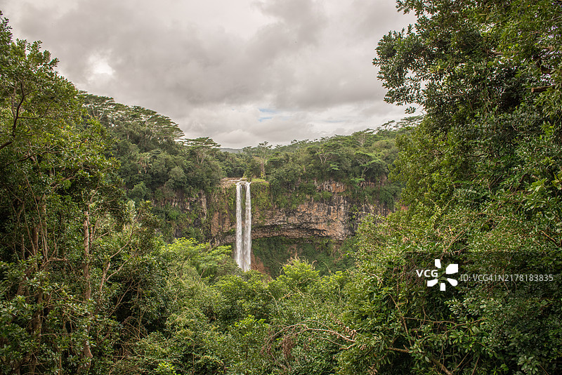 沙马雷勒瀑布图片素材