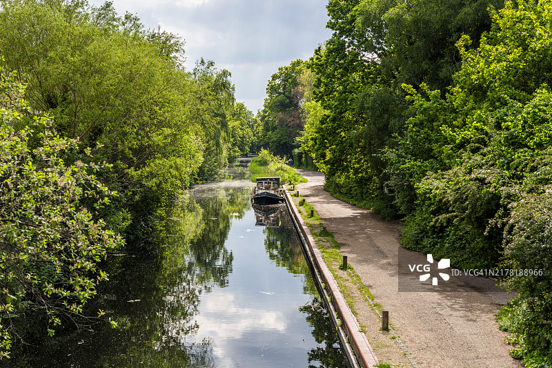 贝辛斯托克运河牵引小路图片素材