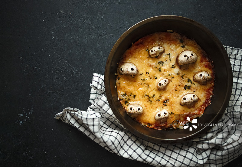 美味蘑菇披萨图片素材