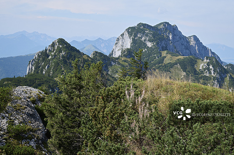德国巴伐利亚的阿克塞尔科普夫山与贝内迪克滕瓦尔德山图片素材