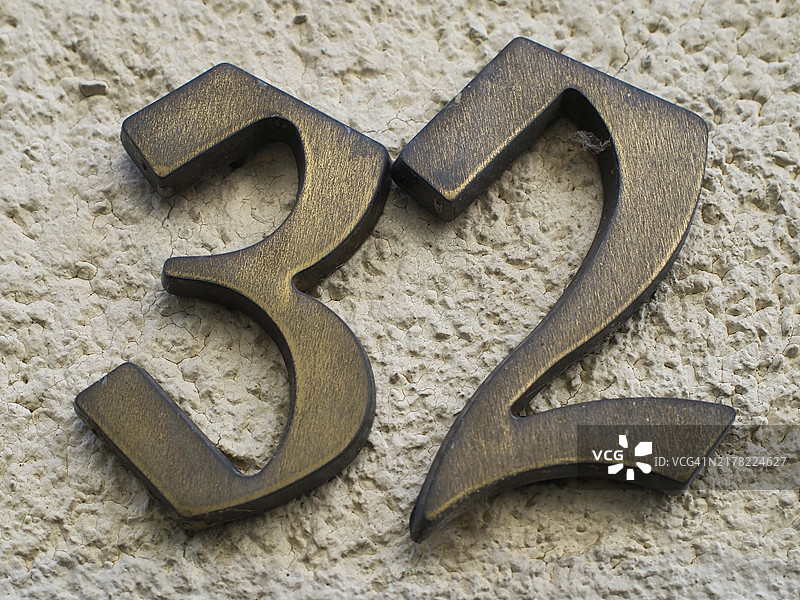 德国北莱茵-威斯特法伦州的32号门牌图片素材