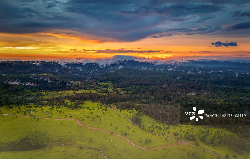 泰国通萨兰銮国家公园考科的日出图片素材