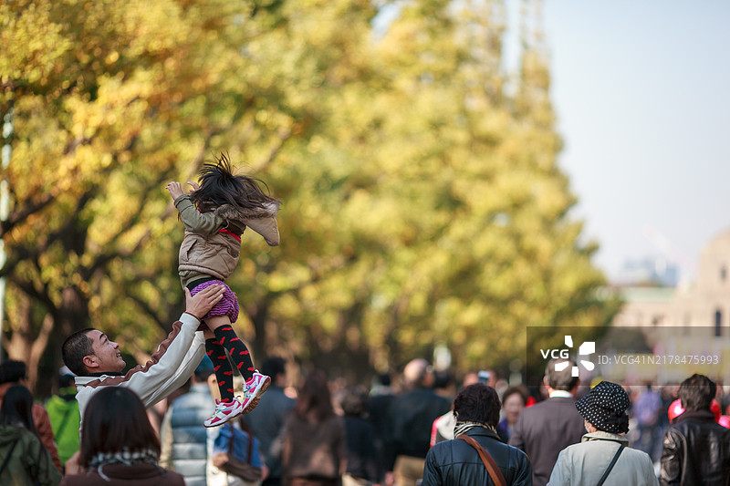 东京的秋季氛围图片素材