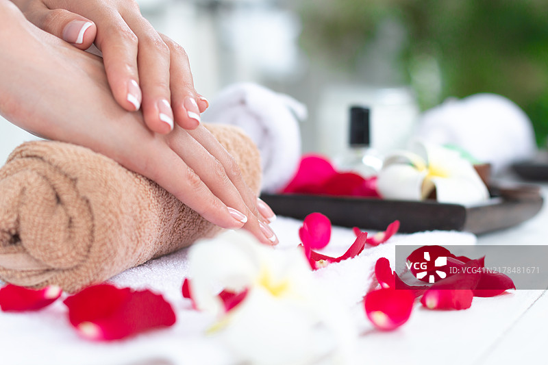 手部水疗图片素材