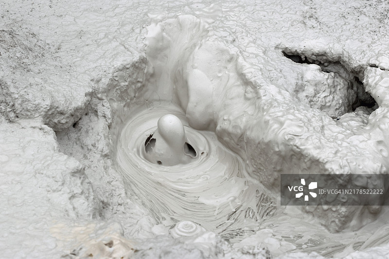 黄石国家公园海顿谷的泥火山图片素材