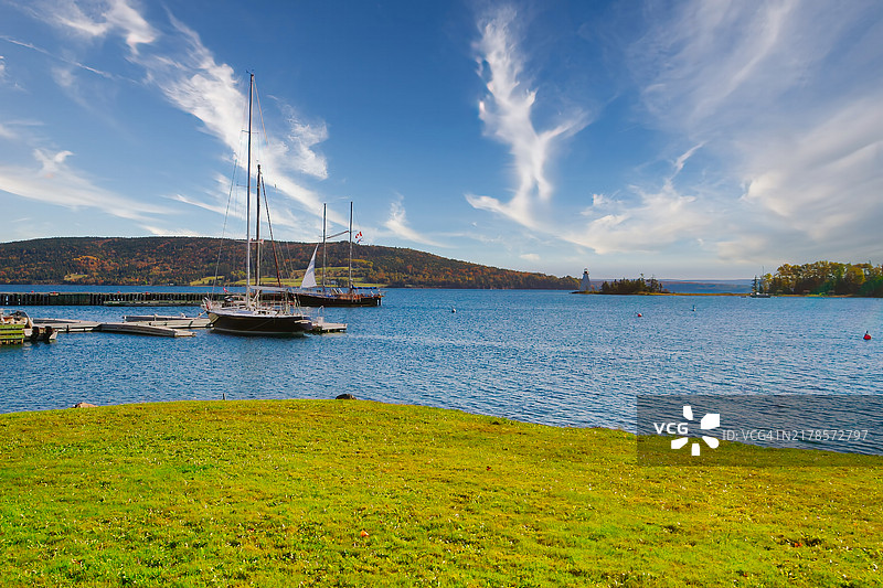 秋天探索新斯科舍省的巴德克图片素材