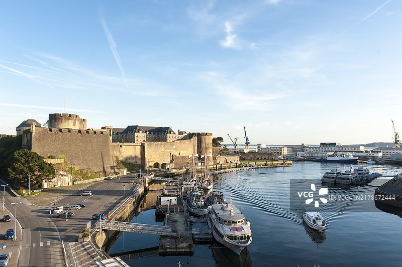 布雷斯特要塞、布雷斯特城堡、彭菲尔德河、布雷斯特、菲尼斯泰尔省、布列塔尼、法国、欧洲图片素材
