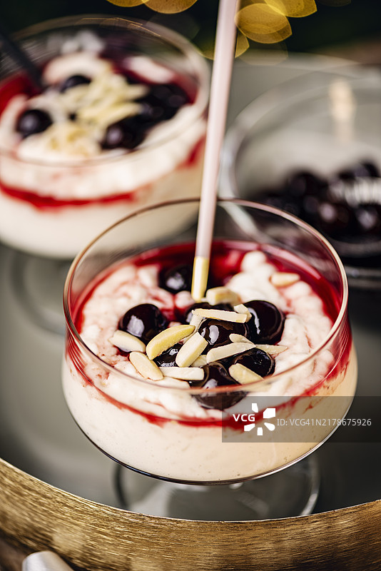 丹麦奶油米布丁图片素材