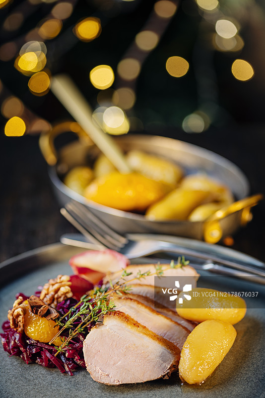 红甘蓝土豆猪里脊图片素材