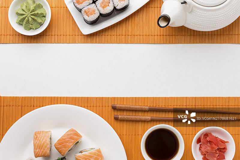 寿司日概念俯视图，留有复制空间图片素材
