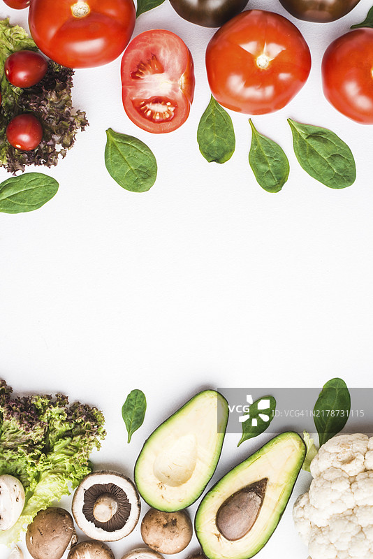 堆叠的什锦蔬菜草药图片素材