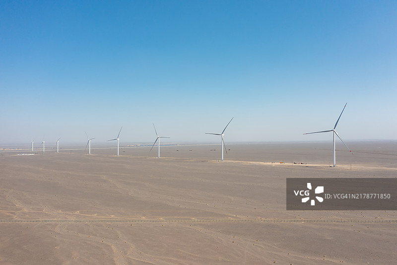 沙漠风力发电场图片素材