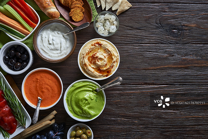 自制素食蘸酱和开胃菜图片素材
