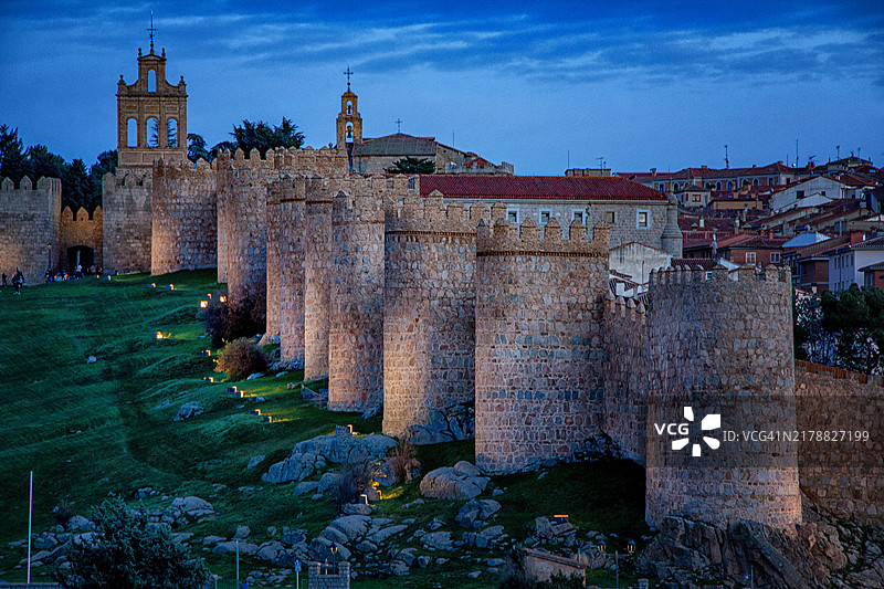 阿维拉的防御墙图片素材