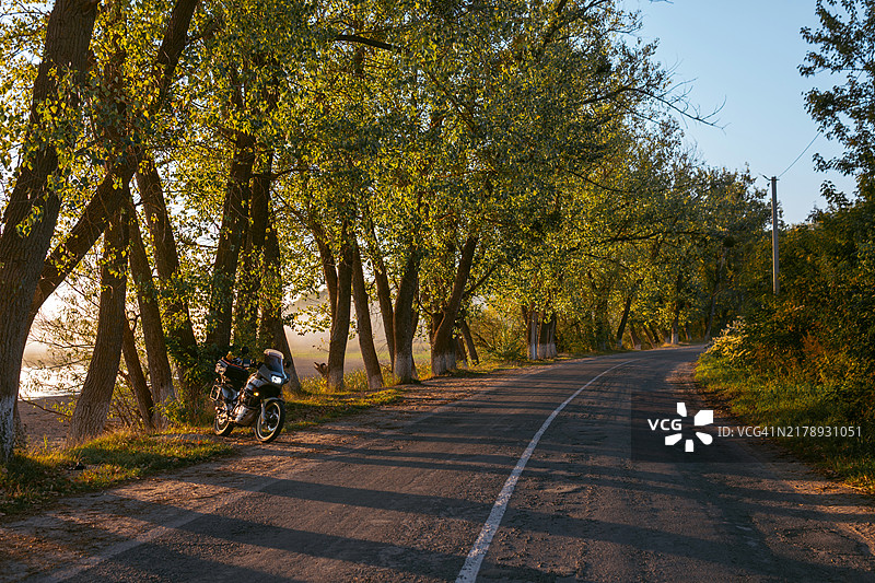 乌克兰赫梅利尼茨基：本田Transalp PD06 xl600摩托车图片素材