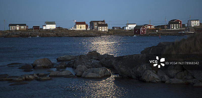 加拿大东部渔村的月光图片素材