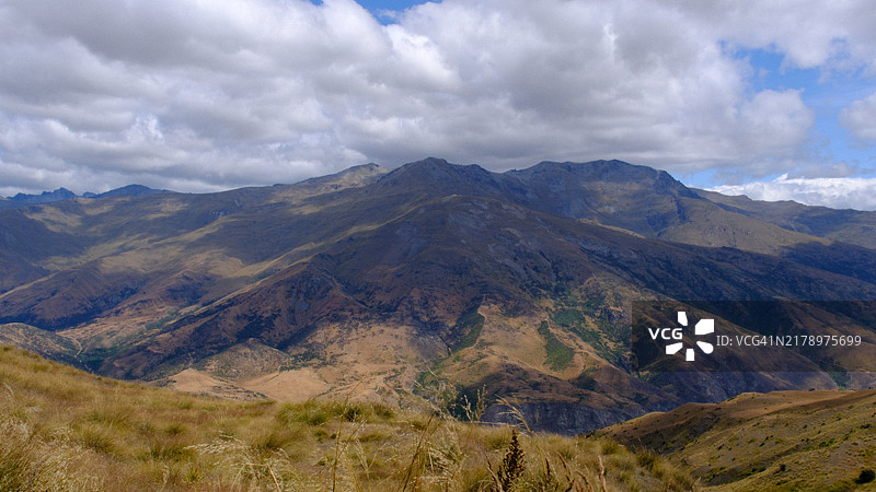 山脉与天空的美丽景色图片素材