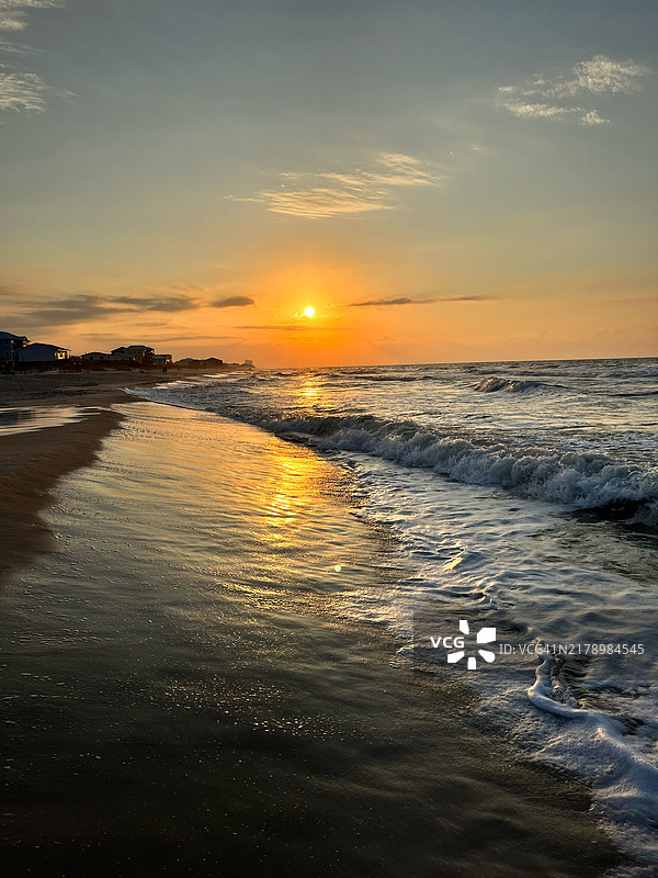 阿拉巴马州海湾海岸日落时的海景图片素材