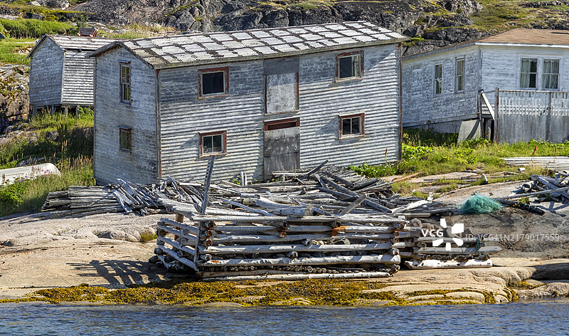 拉布拉多东海岸前渔村的旧木制建筑图片素材