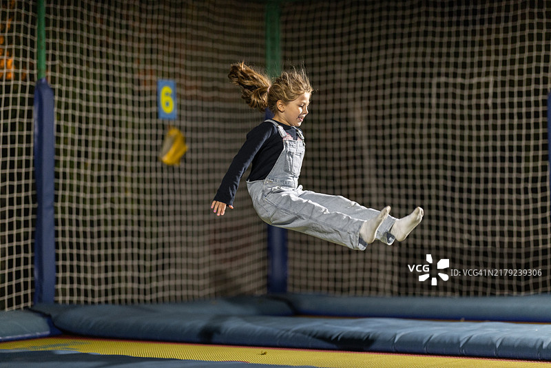 积极的室内娱乐活动图片素材