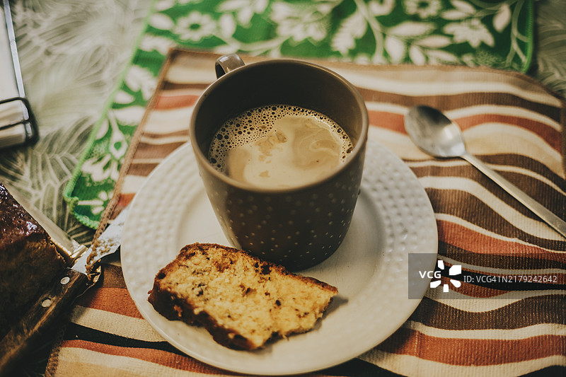 咖啡杯和苹果派图片素材