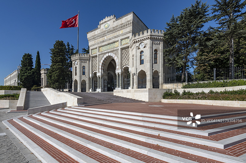 土耳其伊斯坦布尔大学正门图片素材