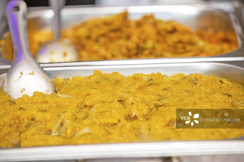 碗里的新鲜自制南瓜咖喱图片素材
