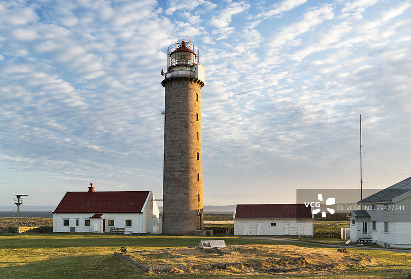 挪威利斯塔灯塔与多云天空图片素材