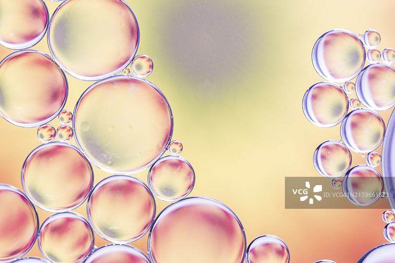 彩色反光油泡背景图片素材