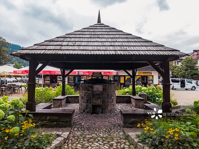 克罗斯琴科·纳德·杜纳杰茨的卡齐米日水井图片素材