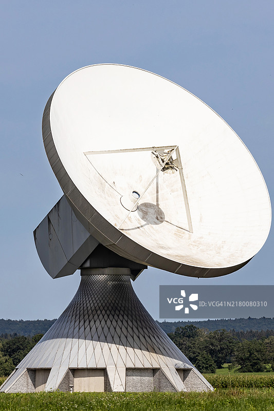 大型抛物面天线图片素材