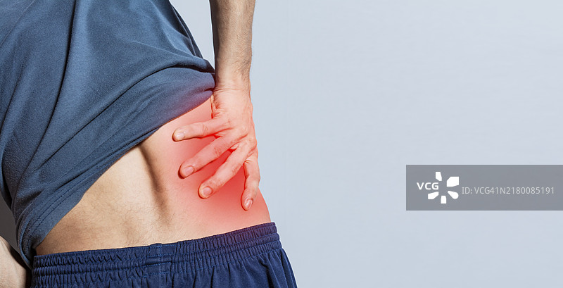 腰椎问题的男人，腰背疼痛概念图片素材