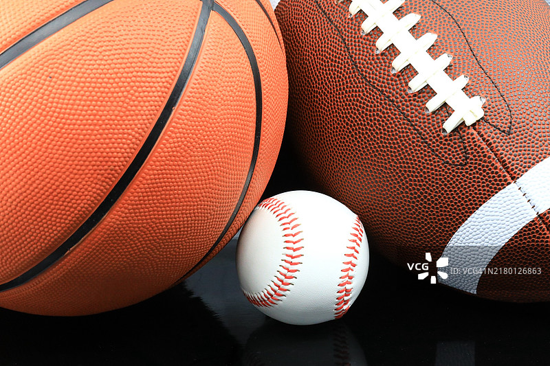 各种运动球类的组合图片素材