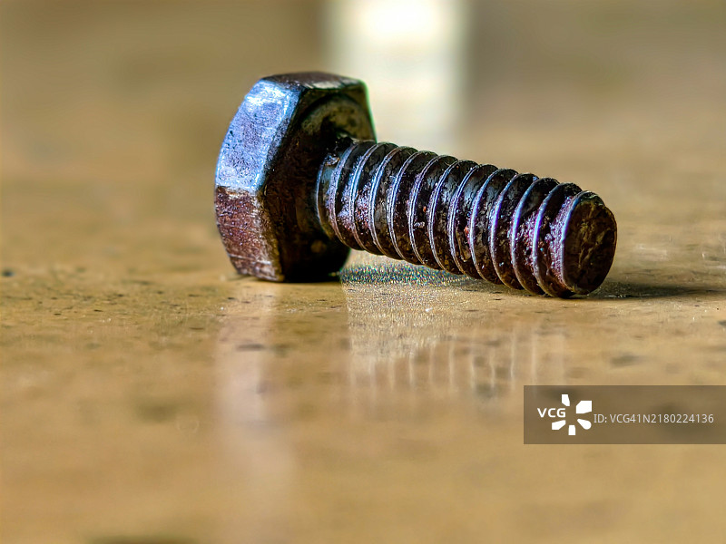 旧锈螺栓图片素材