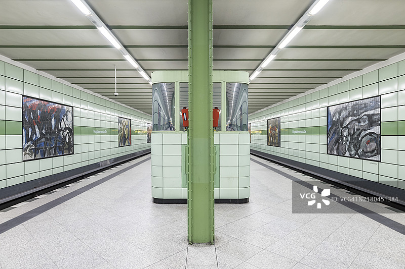 玛德琳大街地铁站，德国柏林图片素材