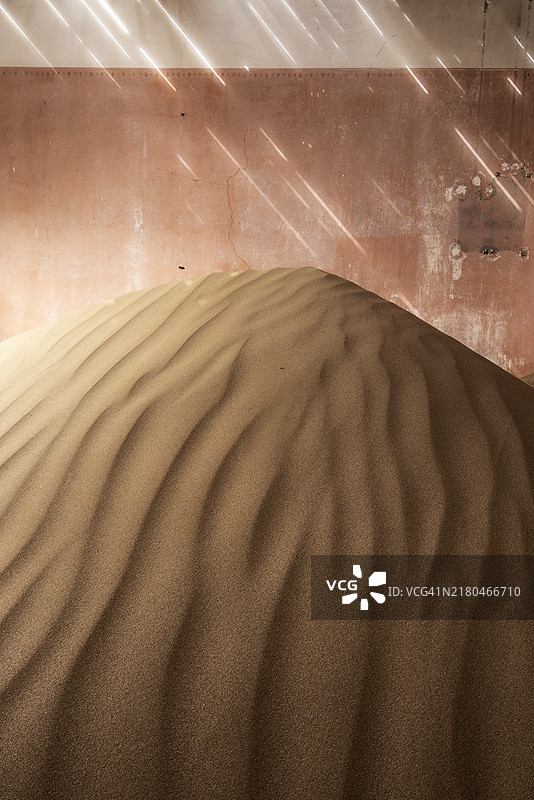 非洲纳米比亚的科尔曼斯科普废弃钻石矿镇图片素材