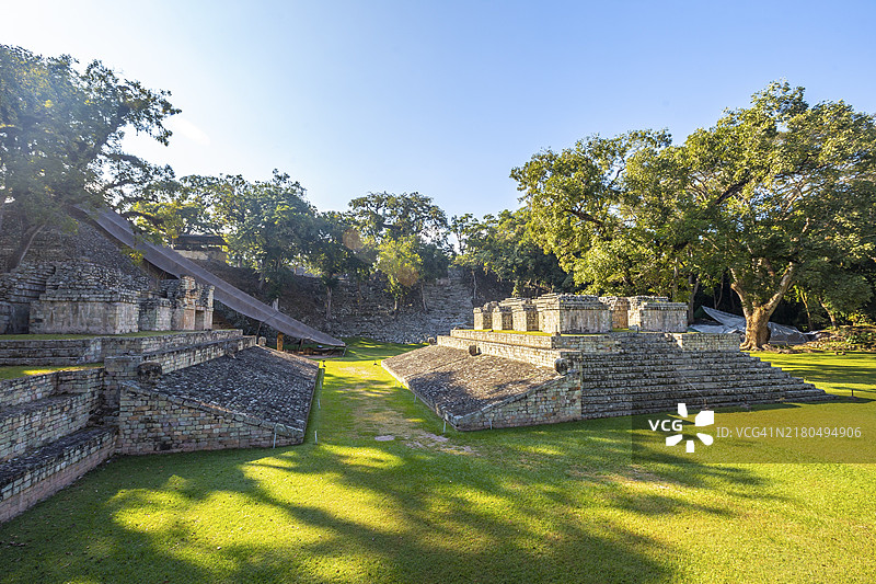 从上方俯瞰洪都拉斯科潘遗址的球场图片素材