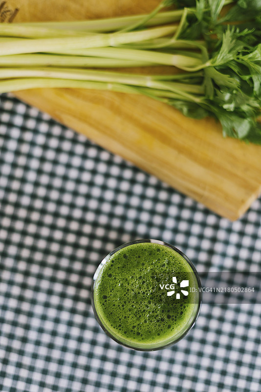 芹菜冰沙桌面图片素材