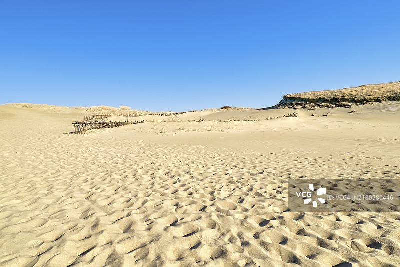 立陶宛库罗尼亚沙嘴的北欧沙丘美景图片素材
