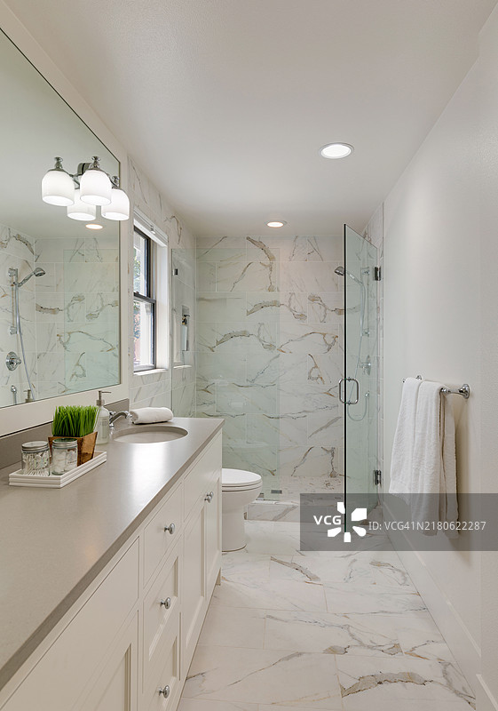 俄勒冈州卡尔顿的乡村浴室图片素材