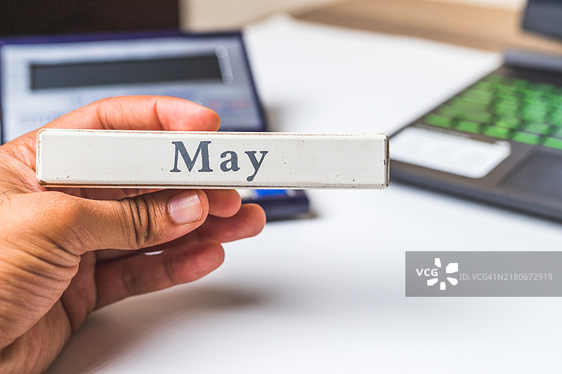 木块上的月份名称图片素材