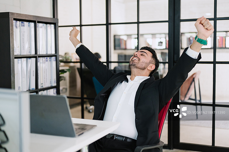 终于完成了我的工作。图片素材